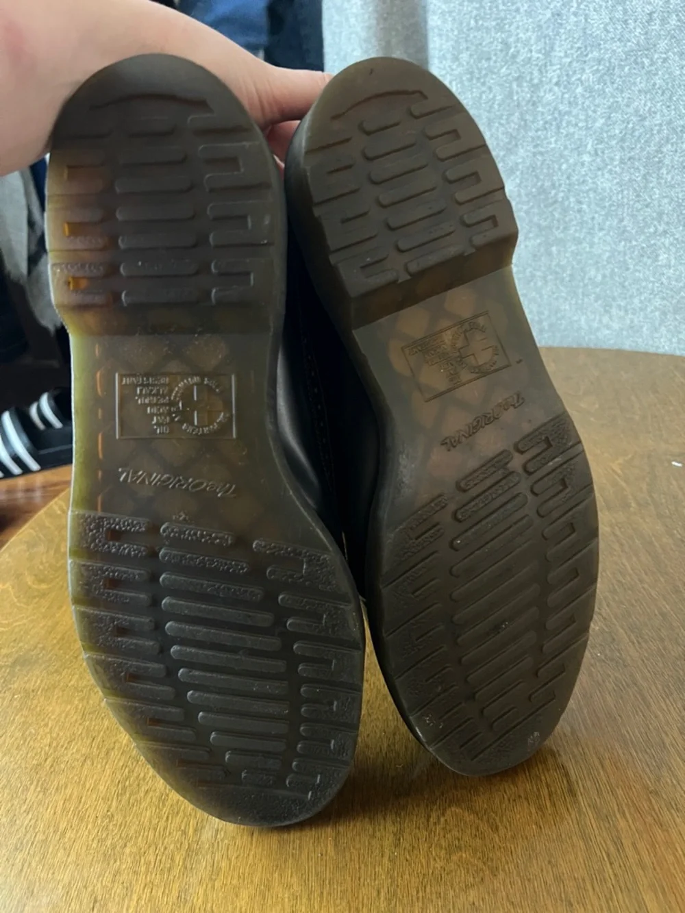 Dr. Martens Brogues 3989 - Picture 5 of 5